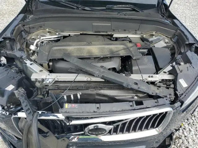 2022 VOLVO XC90 T6 MOMENTUM  