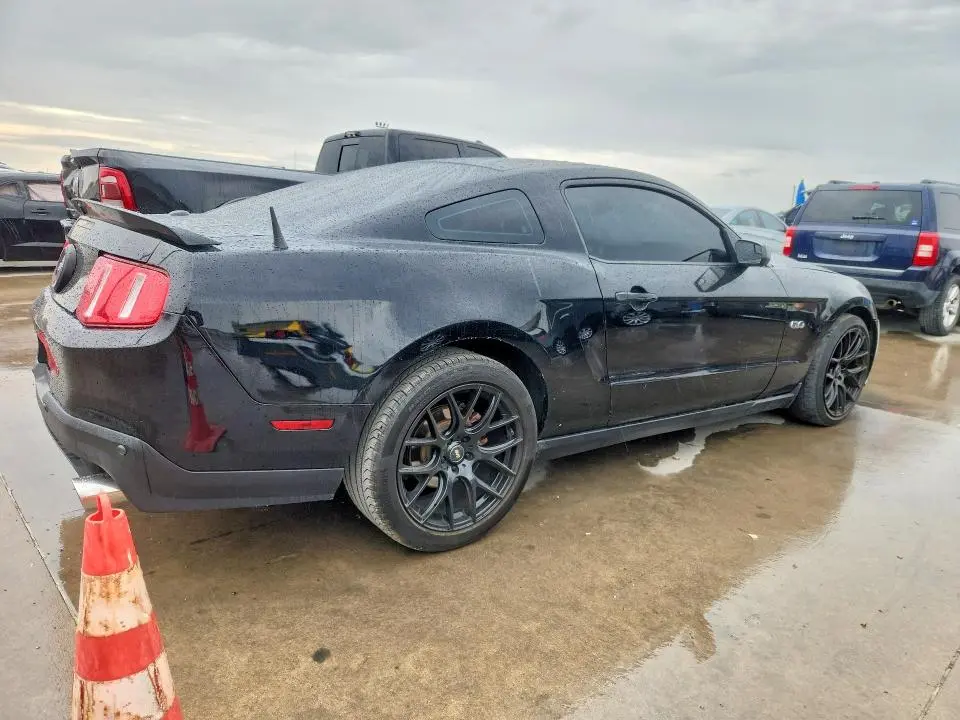 2012 FORD MUSTANG GT  