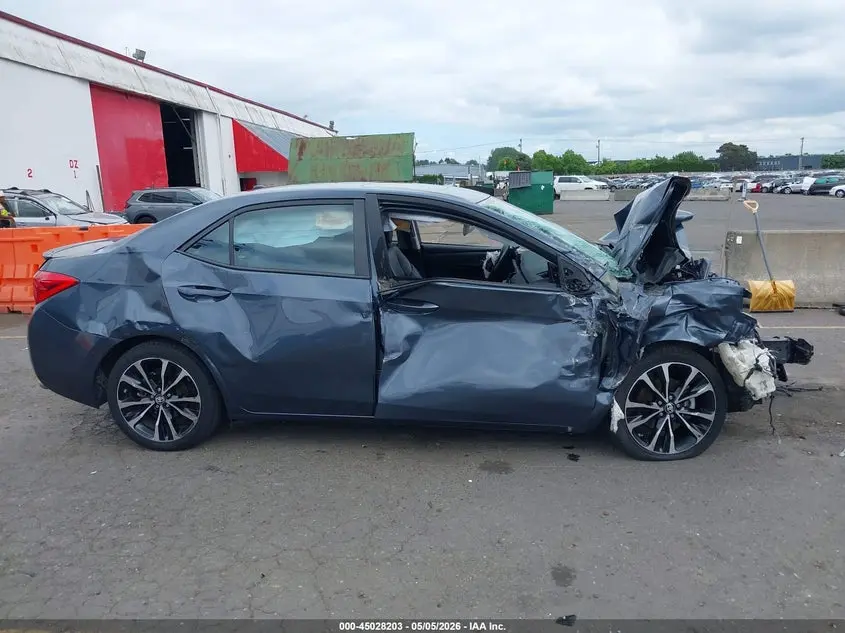 2017 TOYOTA COROLLA SE