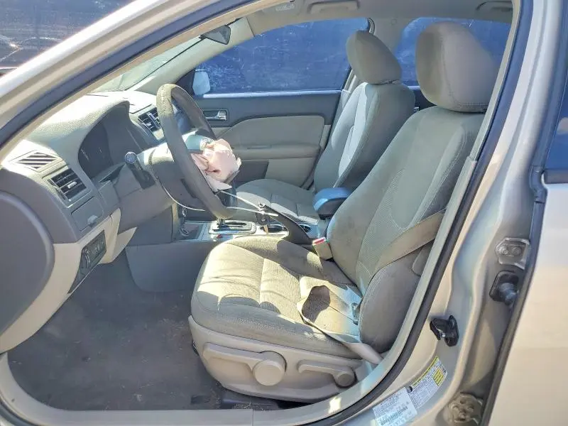 2010 FORD FUSION S  