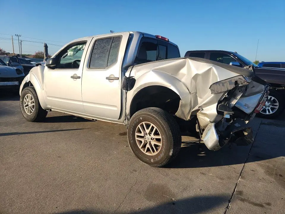 2015 NISSAN FRONTIER S  
