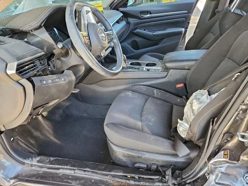 2023 NISSAN ALTIMA SV  