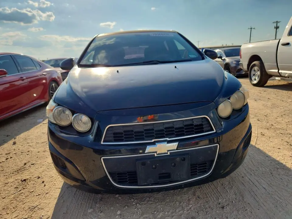2016 CHEVROLET SONIC LT  