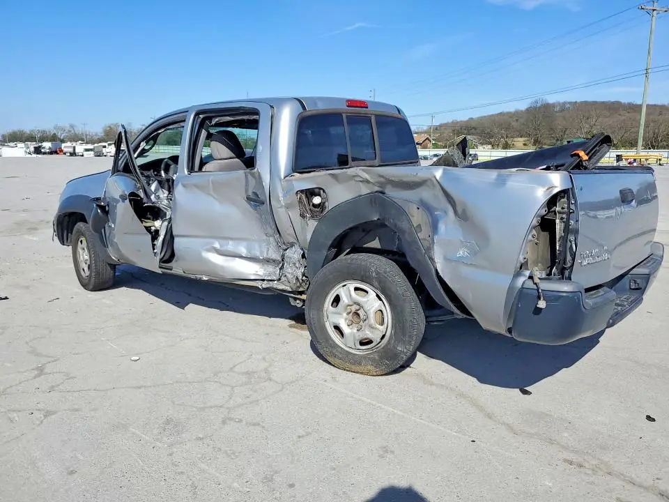 2015 TOYOTA TACOMA BASE  