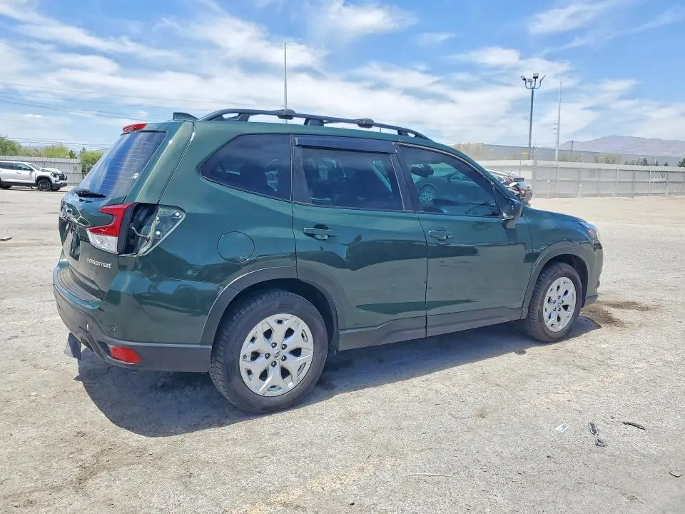 2022 SUBARU FORESTER   