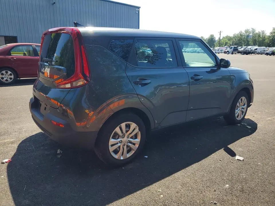 2022 KIA SOUL LX  
