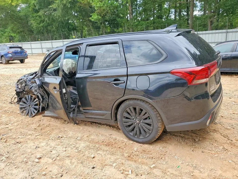 2020 MITSUBISHI OUTLANDER SE  