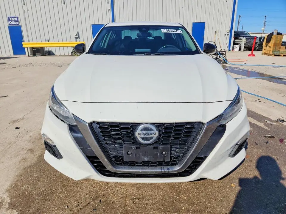 2022 NISSAN ALTIMA 2.5 SR  