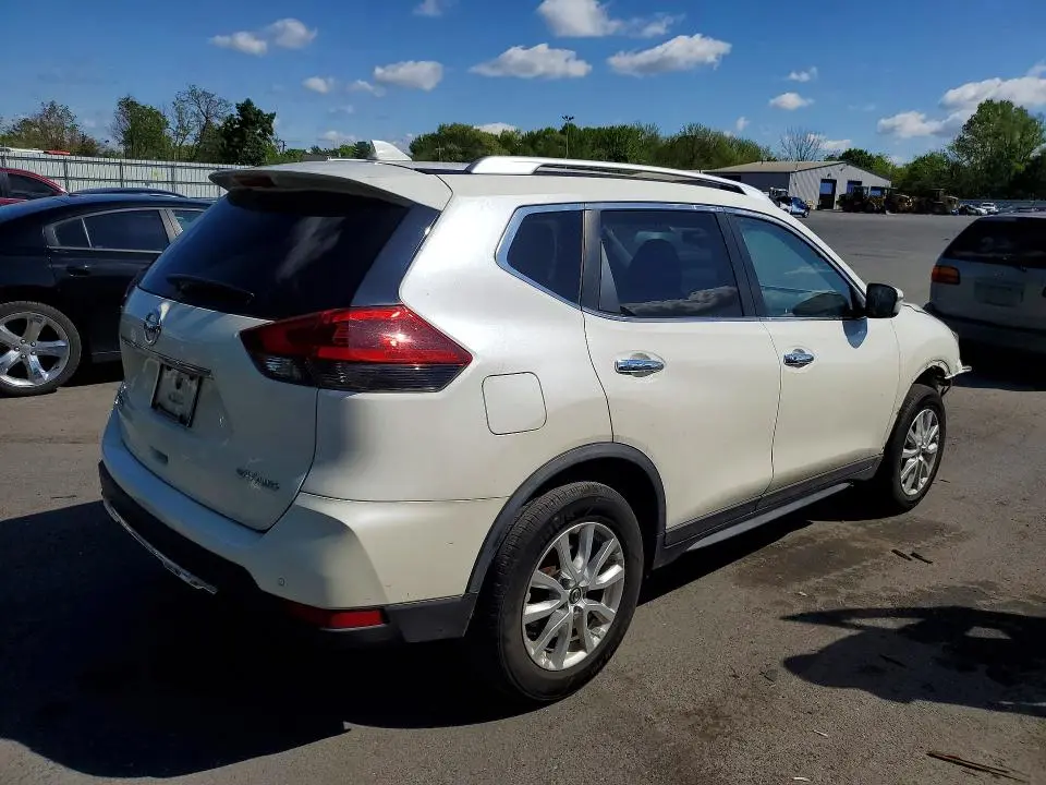 2019 NISSAN ROGUE SV  