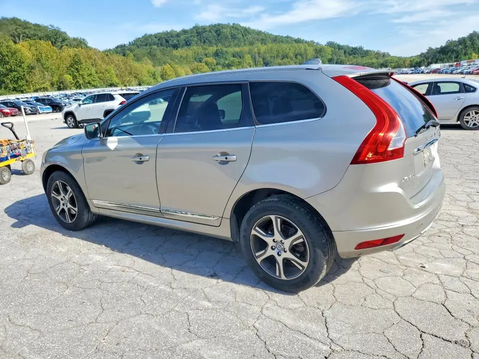 2015 VOLVO XC60 T6 PREMIER  