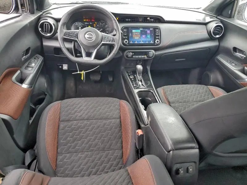 2023 NISSAN KICKS SR  