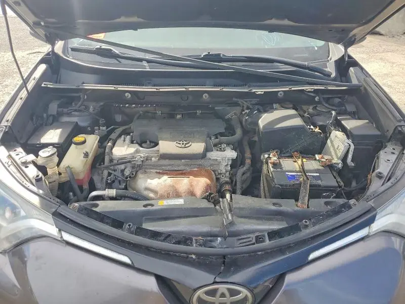 2017 TOYOTA RAV4 XLE  