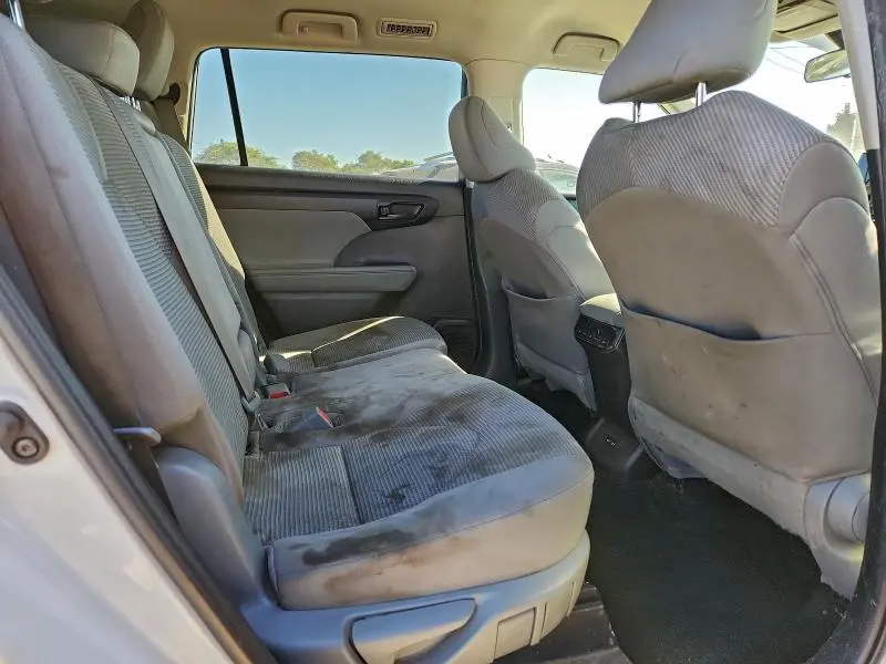 2021 TOYOTA HIGHLANDER L  