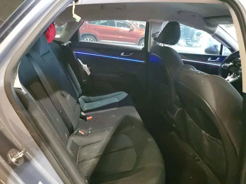 2022 KIA K5 LXS  