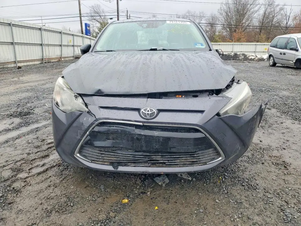 2017 TOYOTA YARIS IA BASE  