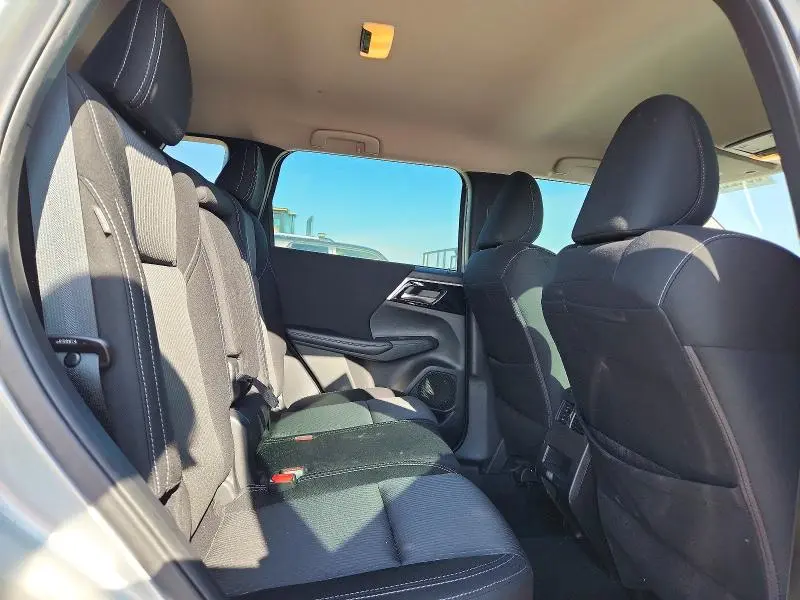 2022 MITSUBISHI OUTLANDER ES  