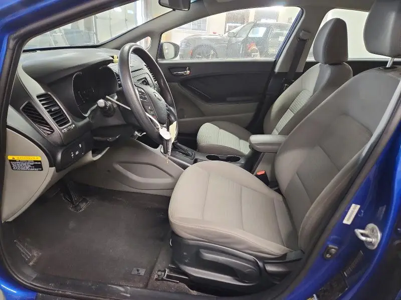 2015 KIA FORTE LX  