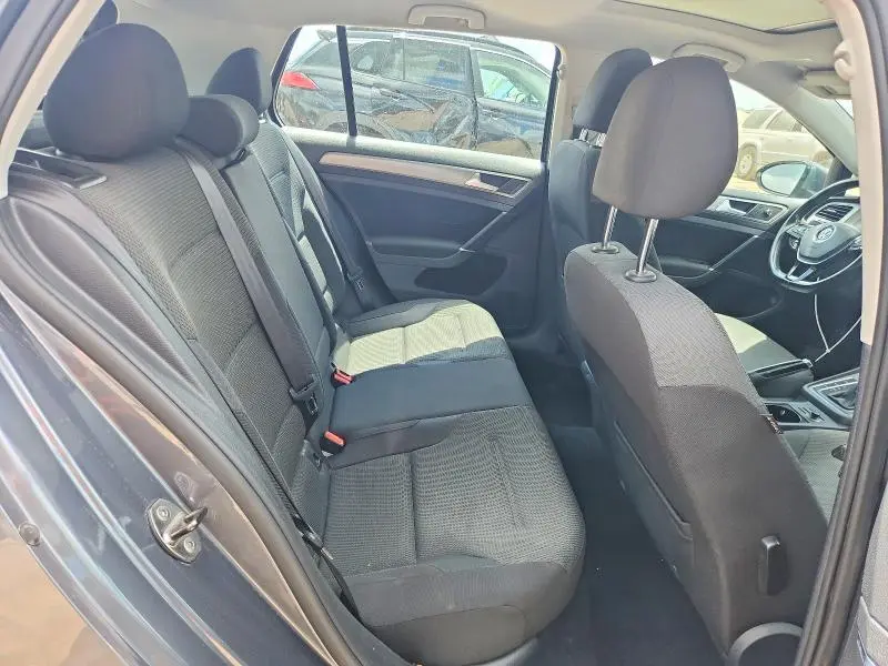 2016 VOLKSWAGEN GOLF S/SE  