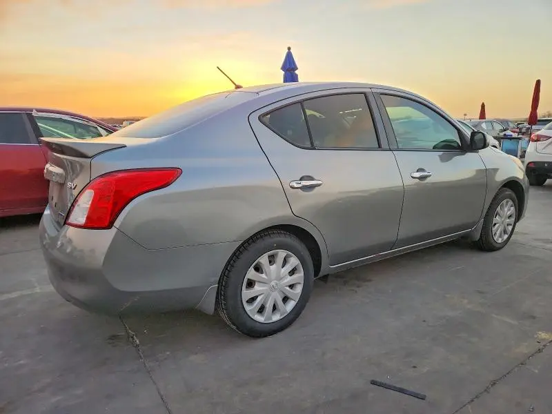 2014 NISSAN VERSA S  
