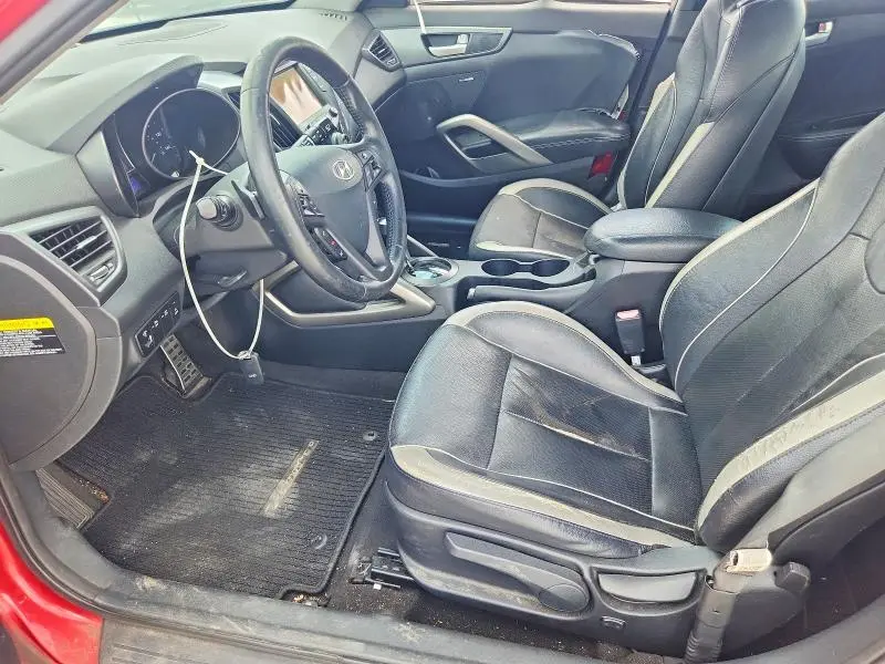 2013 HYUNDAI VELOSTER T   