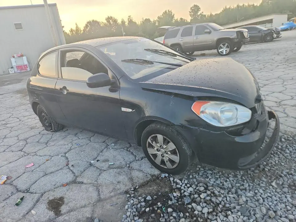 2011 HYUNDAI ACCENT GS  