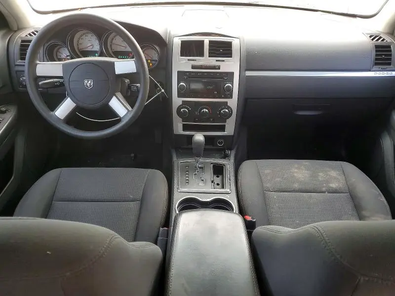 2010 DODGE CHARGER SXT  