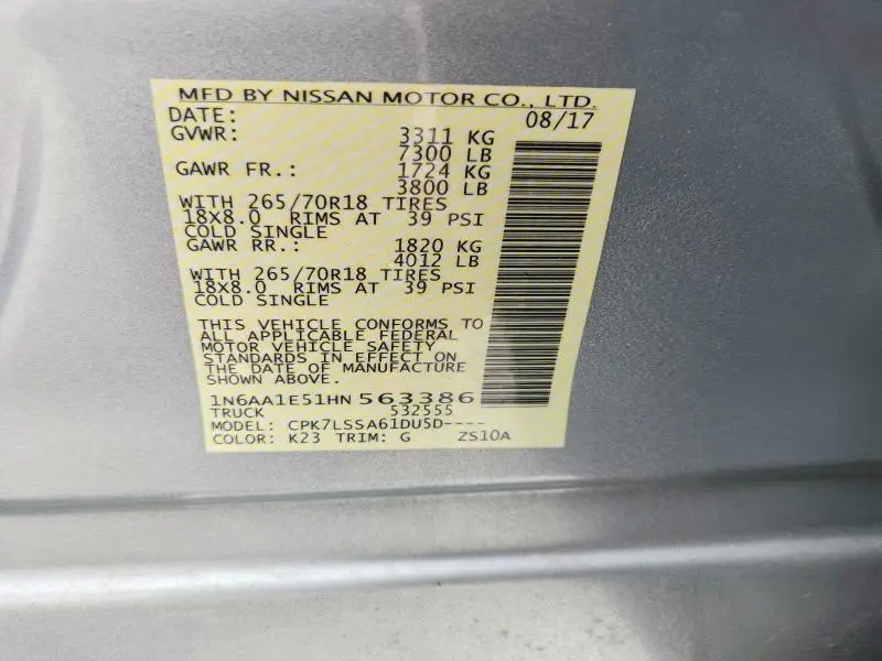 2017 NISSAN TITAN SV  