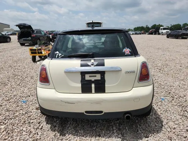 2010 MINI COOPER   