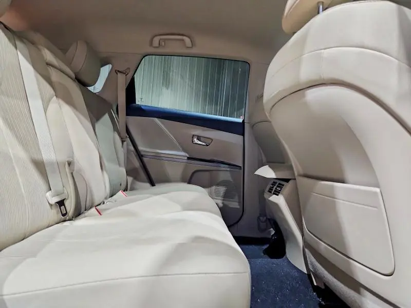 2012 TOYOTA VENZA LE  
