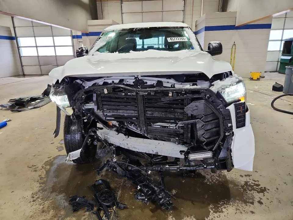 2023 TOYOTA TUNDRA SR5  