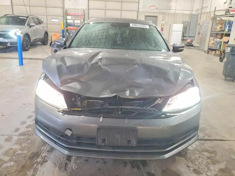 2017 VOLKSWAGEN JETTA SE  