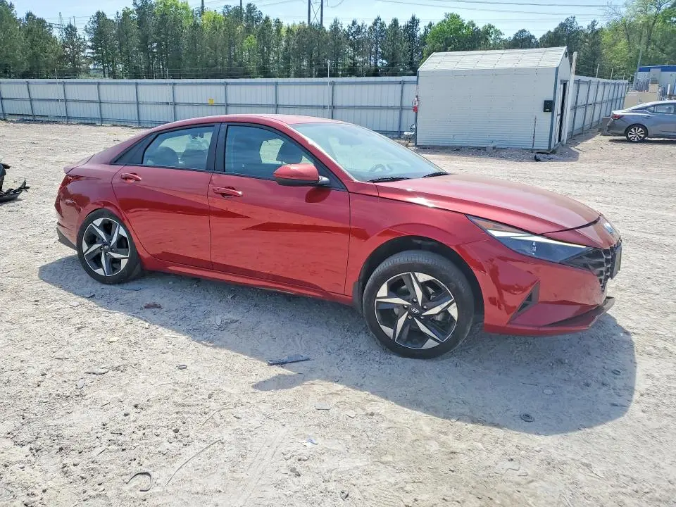 2023 HYUNDAI ELANTRA SEL  