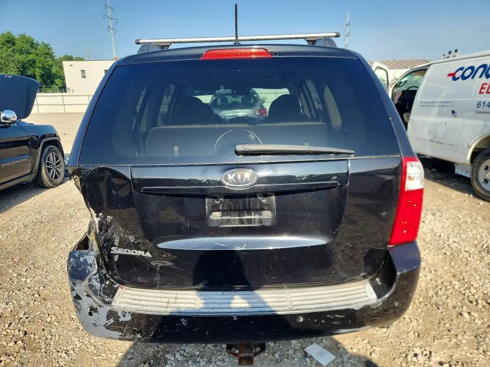 2010 KIA SEDONA LX  