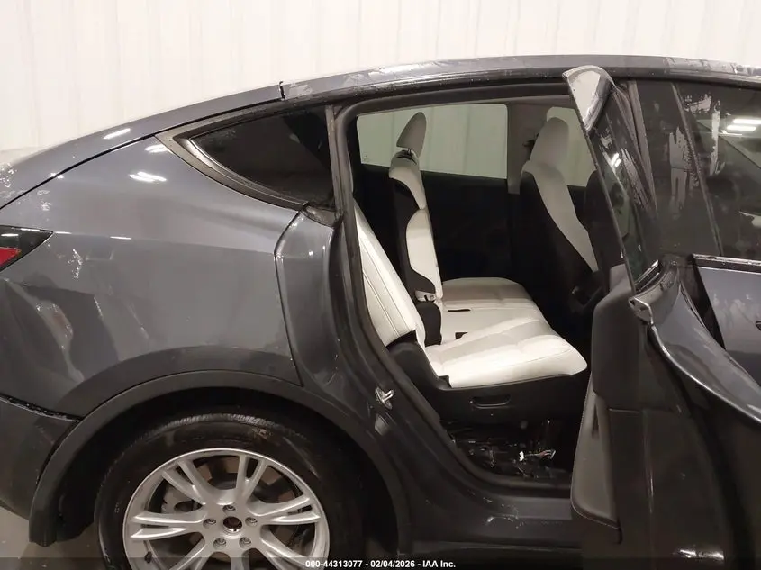 2023 TESLA MODEL Y AWD/LONG RANGE DUAL MOTOR ALL-WHEEL DRIVE