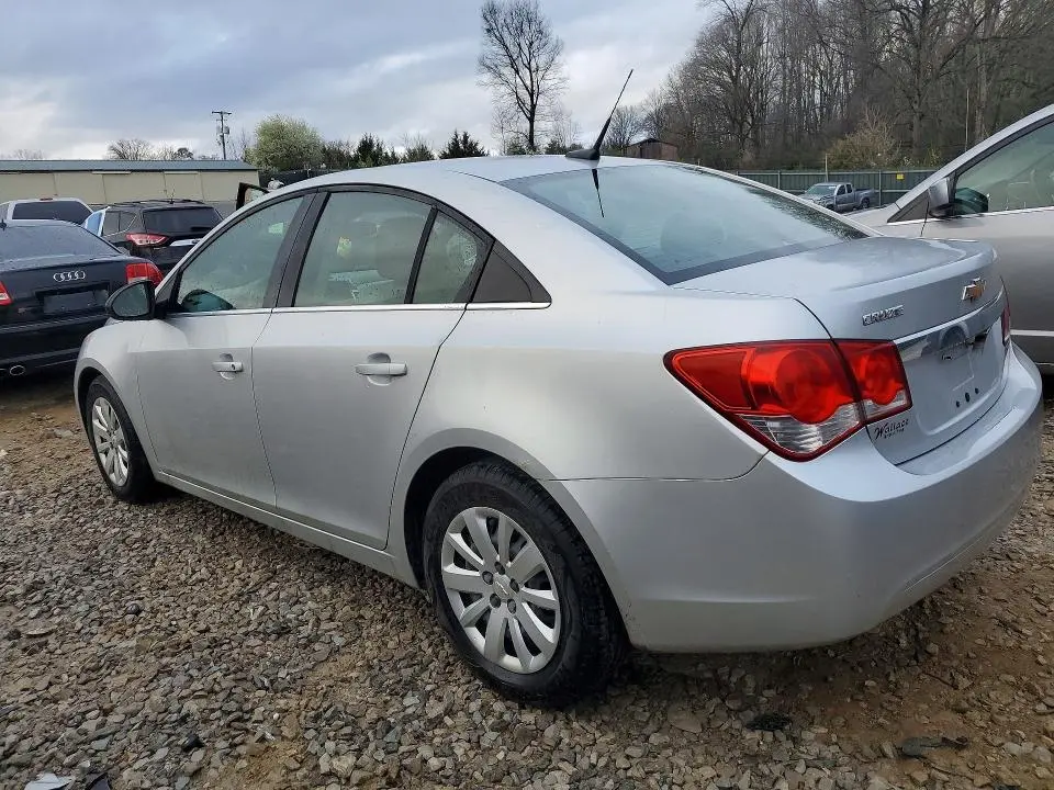 2011 CHEVROLET CRUZE LS  