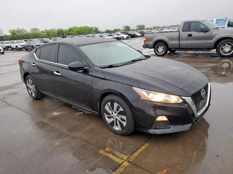 2020 NISSAN ALTIMA S  
