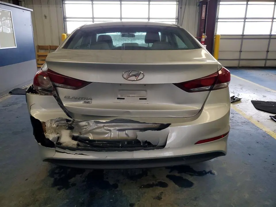 2018 HYUNDAI ELANTRA SE  