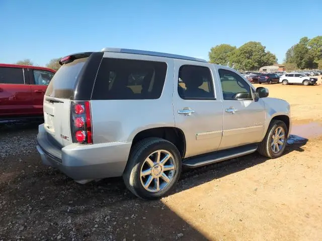 2011 GMC YUKON DENALI  