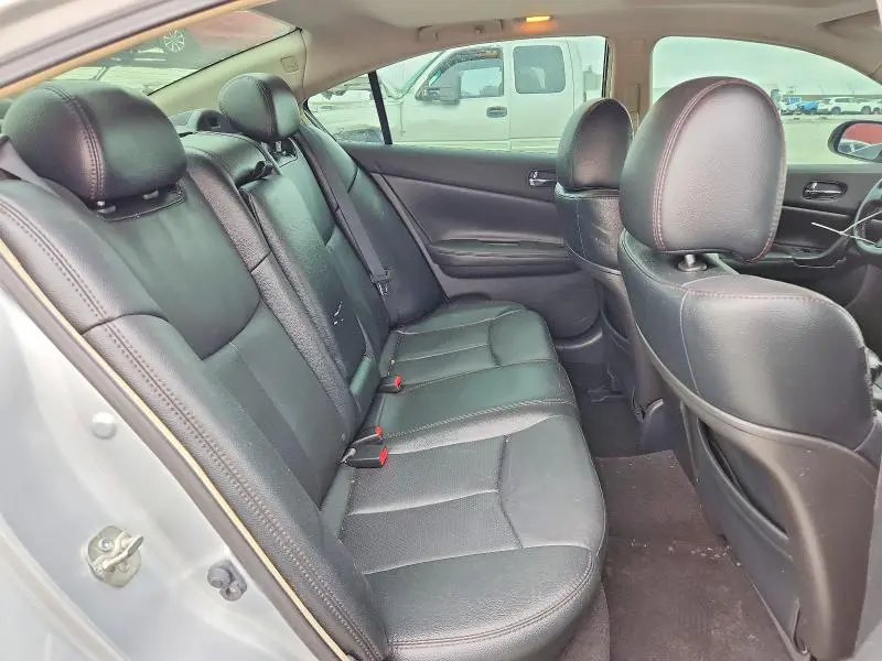 2012 NISSAN MAXIMA   