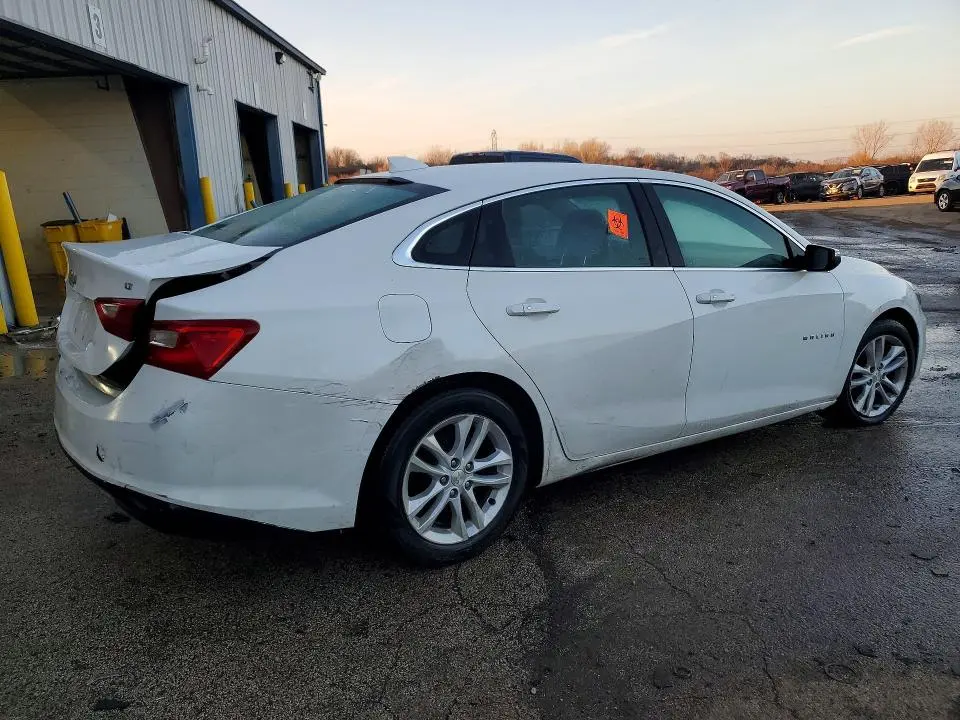 2017 CHEVROLET MALIBU LT  