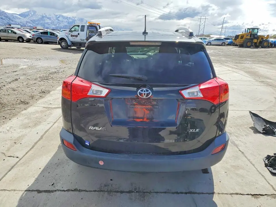 2013 TOYOTA RAV4 XLE  