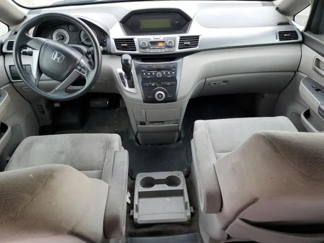 2011 HONDA ODYSSEY LX  
