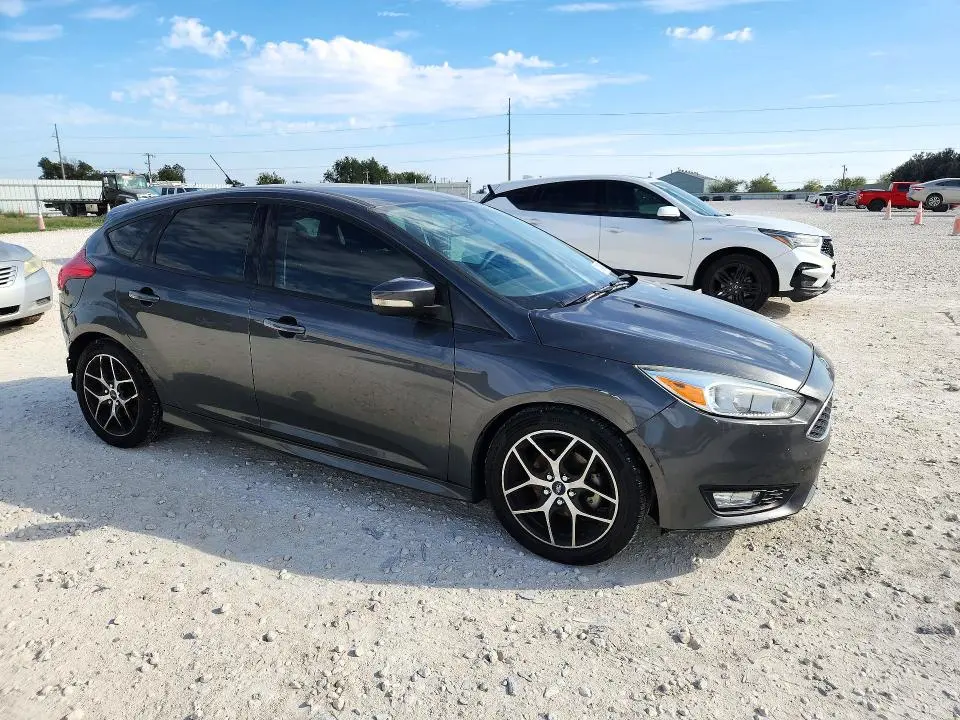 2016 FORD FOCUS SE  