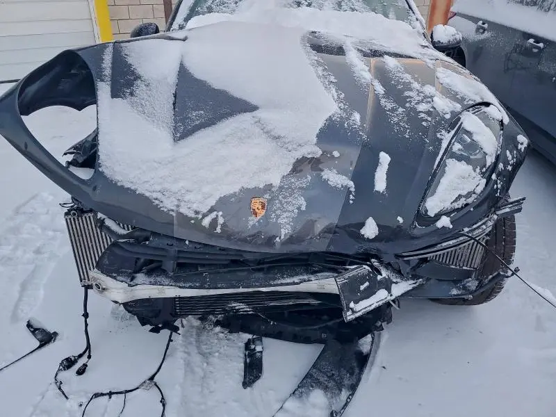 2021 PORSCHE MACAN TURBO  