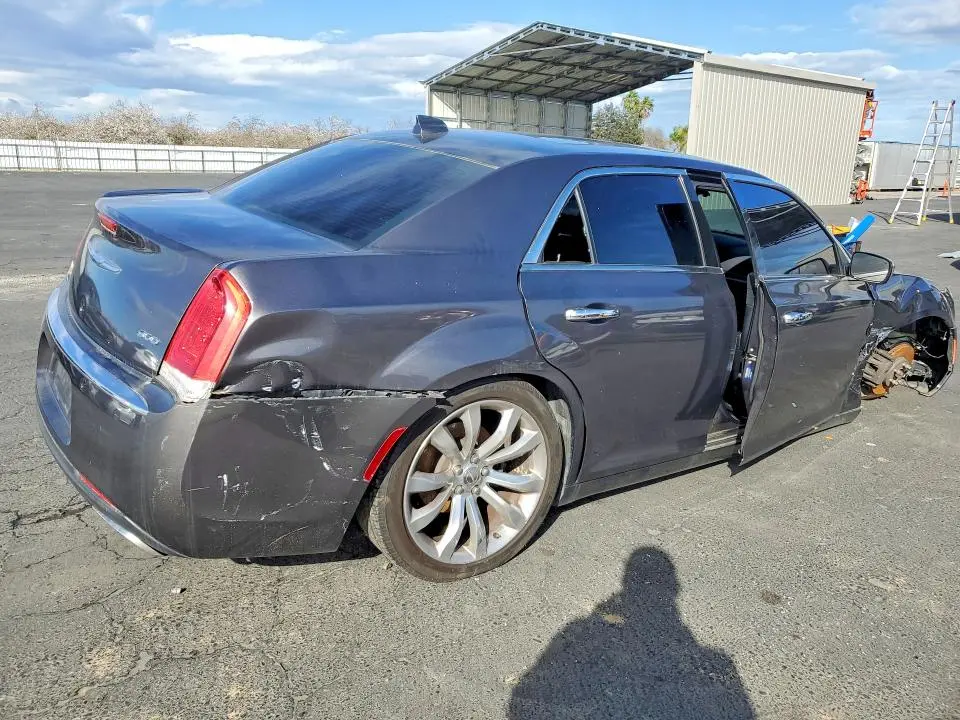 2019 CHRYSLER 300 LIMITED  