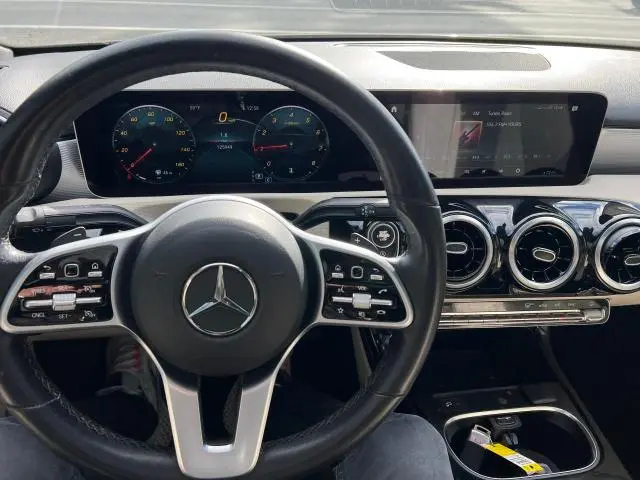 2019 MERCEDES-BENZ A 220 4MATIC  
