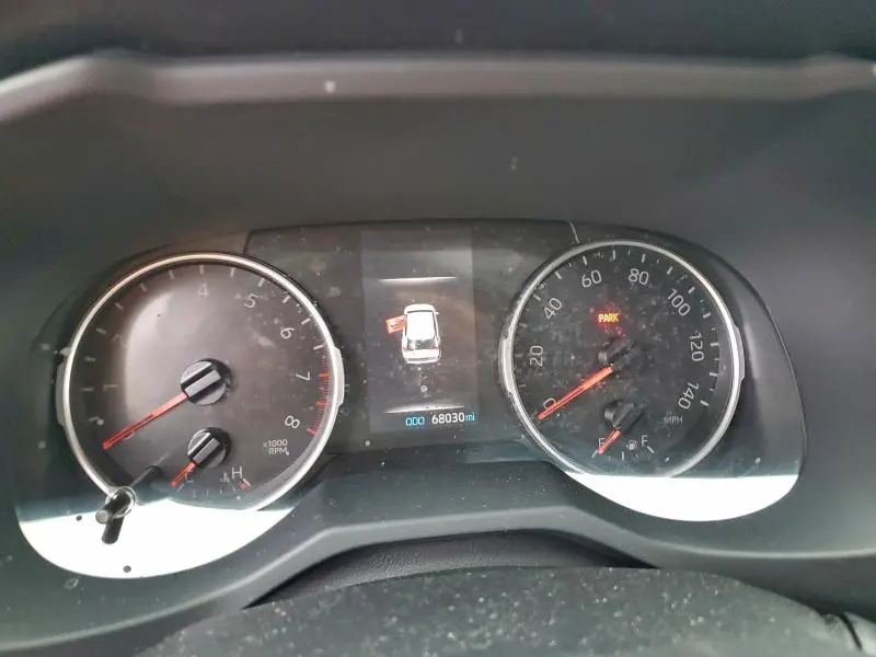 2019 TOYOTA RAV4 XLE  