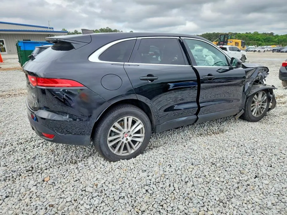 2020 JAGUAR F-PACE PRESTIGE  