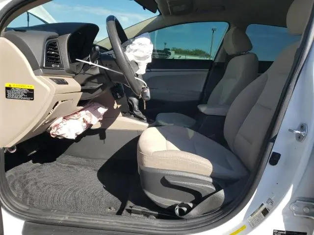 2018 HYUNDAI ELANTRA SE
