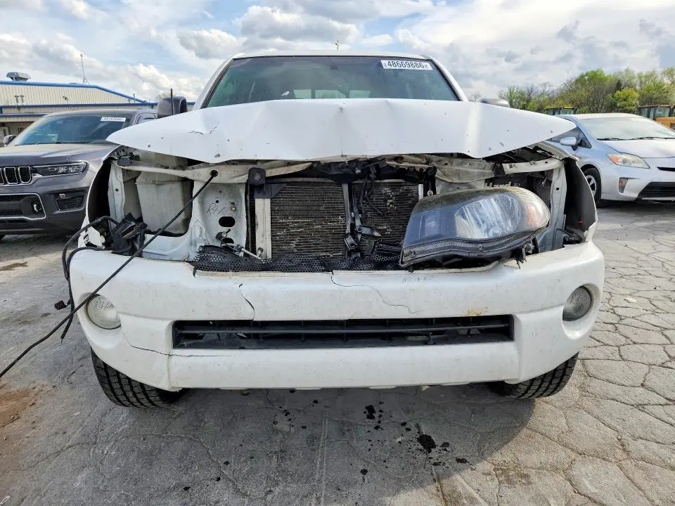 2011 TOYOTA TACOMA V6  